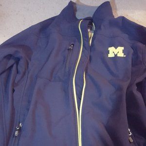 Michigan Wolverines full-zip polyester/fleece jacket, size Large,